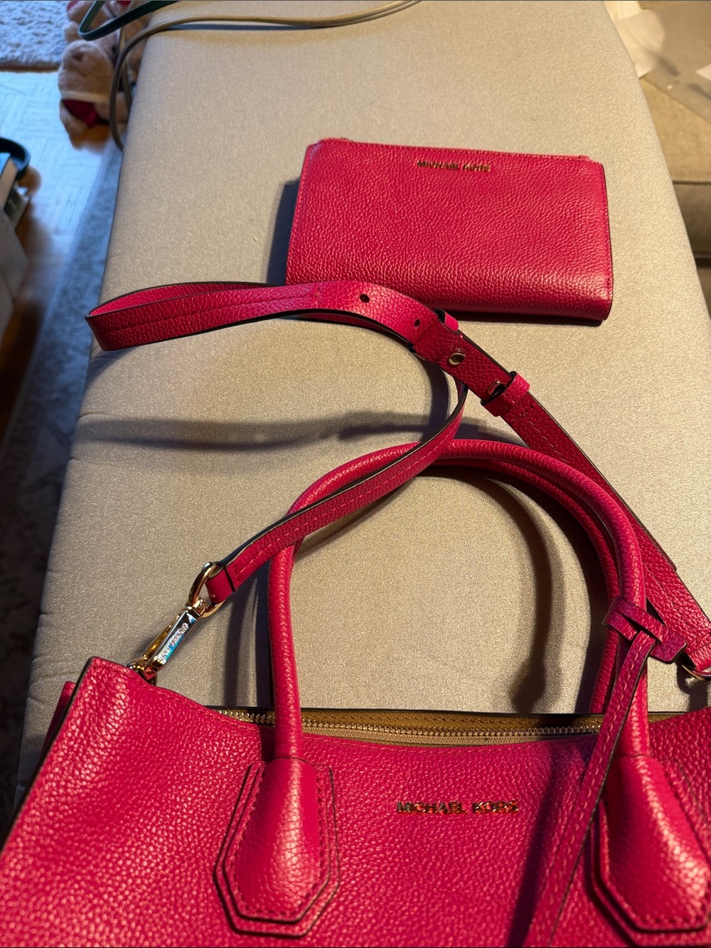 Michael Kors Hot Pink Leather Tote with Matching Wallet - Picture 2 of 15